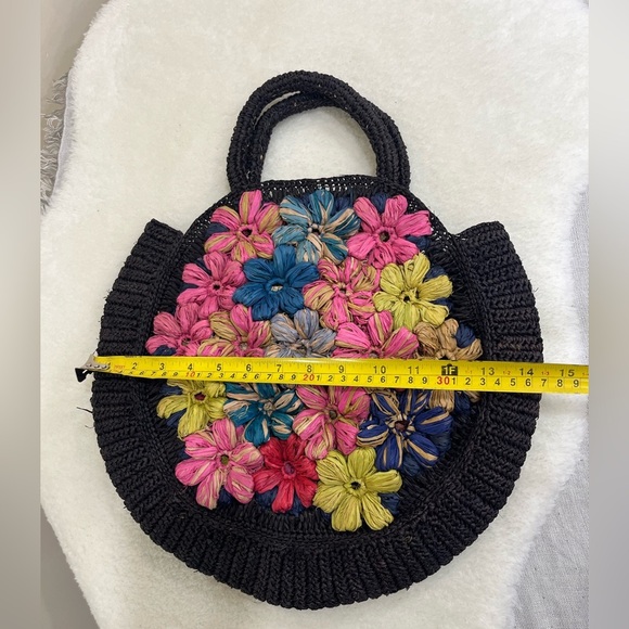 Raffia Floral Crochet Round Handbag - Picture 9 of 10